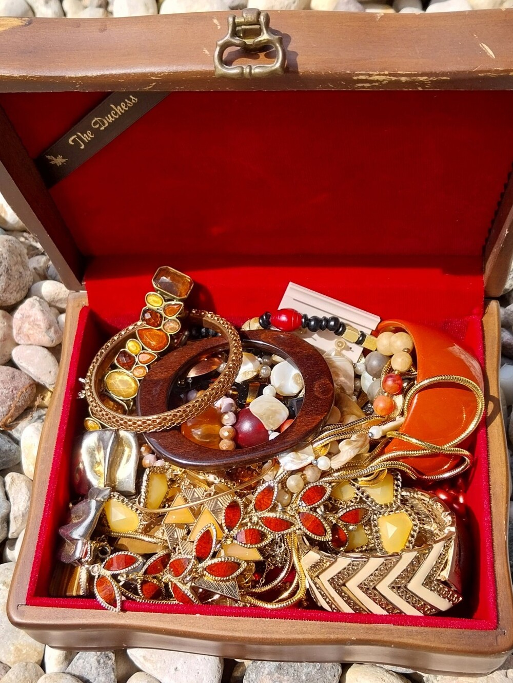 Vintage Women's Fashion Jewelry - Amber, Gold & Wood Tones